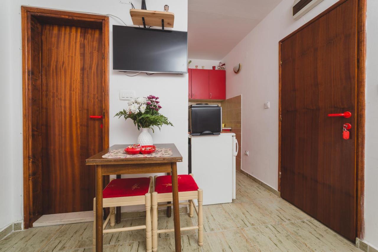 Apartments Andjela บุดวา ภายนอก รูปภาพ
